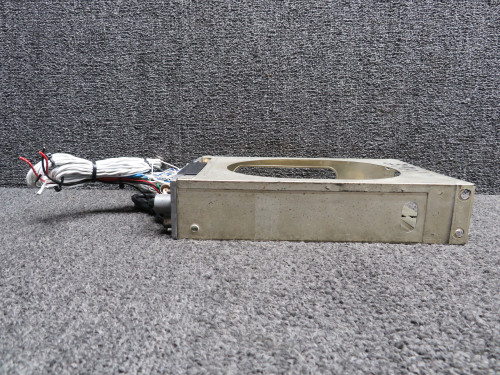 069-1025-01 King Radio KX-165 VHF Comm-Nav Receiver w Tray & Glideslope (14V)