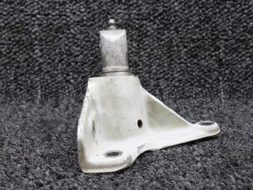22509-001 (Use: 22513-001) Piper PA24-260 Main Gear Side Brace Support Fitting Assy RH