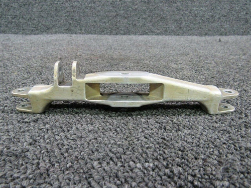 1243032-1 Cessna 210 Bar Cross Nose Gear Steering
