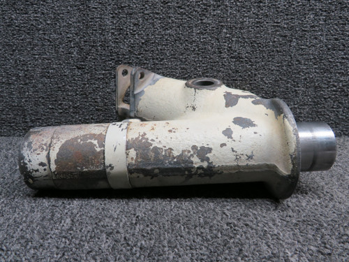 1241610-4 (Use: 1241610-8) Cessna T210R Main Gear Pivot Assy LH or RH (Pitting)