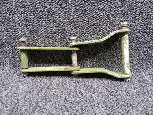 0862101-9, 0862101-5 Cessna 421B Link Flap Scissors Inboard and Outboard Upper