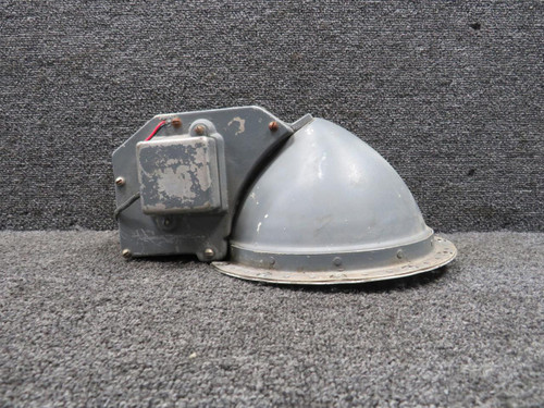 Grimes G-4710A-5 Grimes Nose Gear Landing Light Assembly (18V) (Worn) 