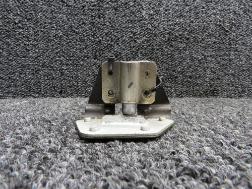 Cessna Aircraft Parts 0710622-1 Cessna 182F Cabin Door Stop LH 