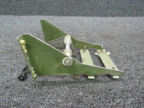 1513522-34 Cessna T337G Controls Assy Heater / Pressurization