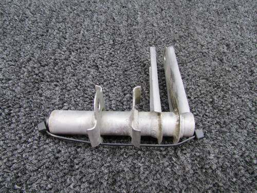 0862100-16 Cessna 310, 421 Flap Bellcrank Assembly RH (Outboard Wing, Outboard)