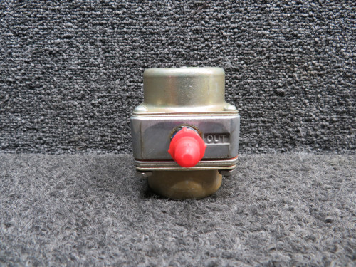 23D04 Janitrol Fuel Regulator Shut Off Valve (Volts: 12) (PSI: 7.5)
