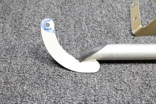 Diamond DA42-NG Wing Wiring Conduit Tube and Bracket LH (Minor Corrosion)