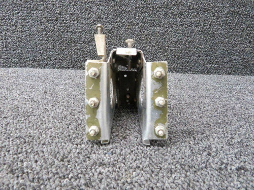 1221088-7 Cessna T210N Bracket Assy LH