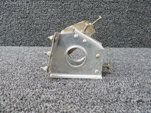 1221088-7 Cessna T210N Bracket Assy LH BAS Part Sales