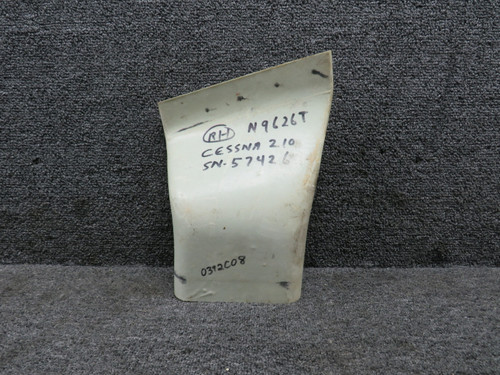 1250110-6 Cessna 210 Cabin Heater Outlet Duct RH