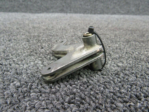 1241027-1 Cessna 210A Bellcrank Main Gear Door Uplock