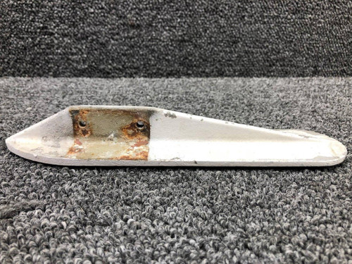 0541154-1 (Use: 0541211-1) Cessna Main Landing Gear Step LH or RH (White)