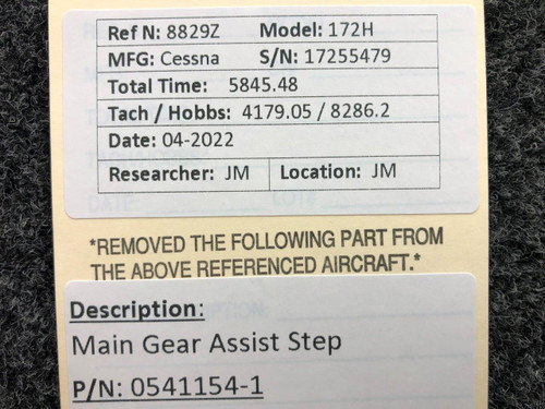 0541154-1 (Use: 0541211-1) Cessna Main Landing Gear Step LH or RH (White)