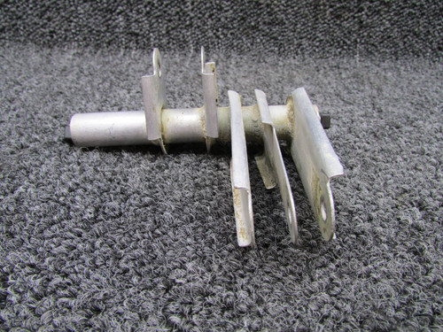 0862100-15 Cessna 300, 400 Flap Bellcrank Assy LH (Outboard Wing, Inboard)