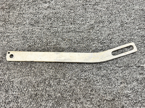 538346 Cessna 182C Continental O-470-R Alternator Adjusting Belt Arm