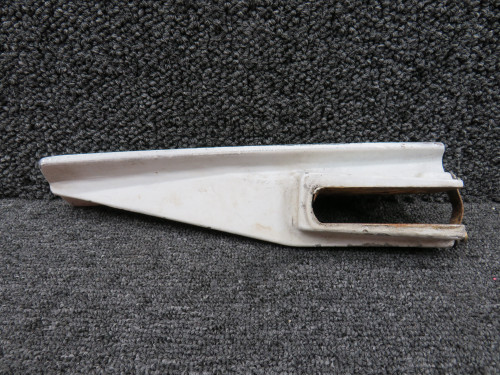 0741605-1 (Cast: 0741014-495) Cessna 182M Main Landing Gear Step LH