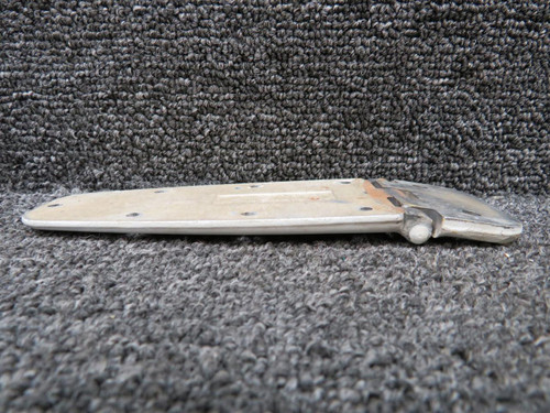 Cessna Aircraft Parts 0711037-21, 0711037-19 Cessna R182 Lower Cabin Door Hinge Assembly LH 