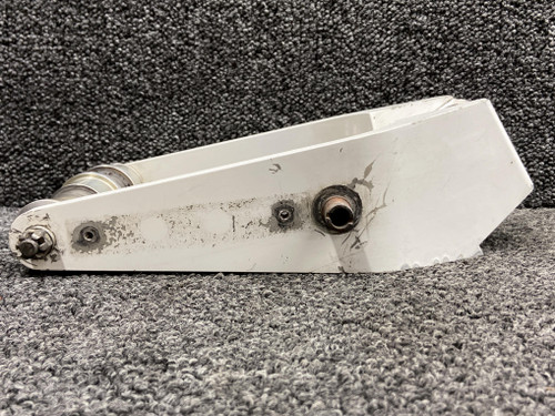 11638-002, 10024-003 Cirrus SR20 Noes Gear Fork with Axle, Spacers & Plugs