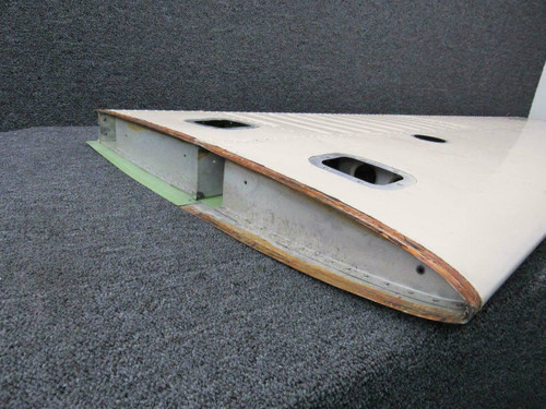 95-620010-634 Beechcraft 95-C55 Horizontal Stabilizer Assy RH (Colored)