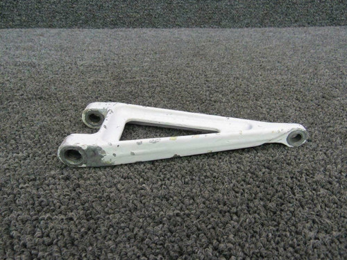 60-820020 Beech 95-C55 Nose Gear Lower Torque Knee Assy