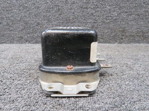 RGS-12H-104 United Voltage Regulator (Minor Rust) (Volts: 12)