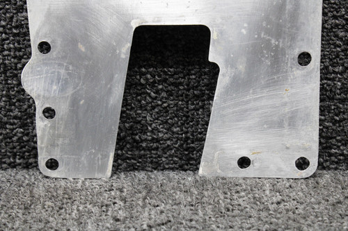 1211517-2 Cessna T210L Cabin Step Support Cover