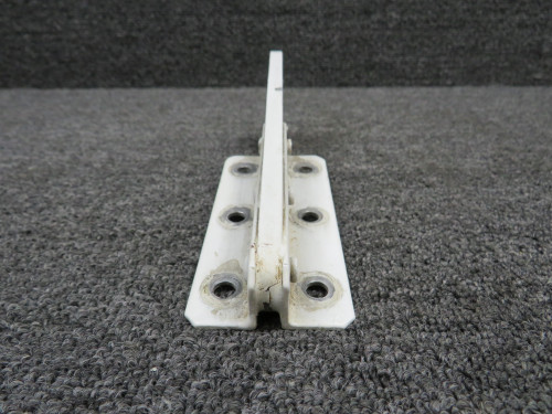 41611-003, 41612-004 Piper PA-31-350 Nose Gear Door Aft Hinge