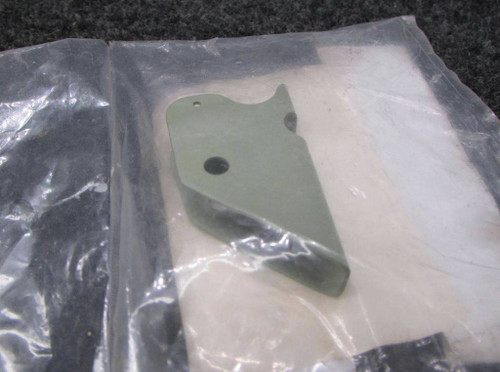 1260490-1 Cessna Bracket Assembly (NEW OLD STOCK) (SA)