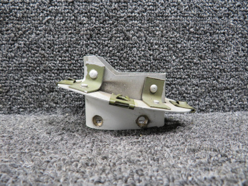 0721101 Cessna 172 Pitot Tube Connector (Bent)