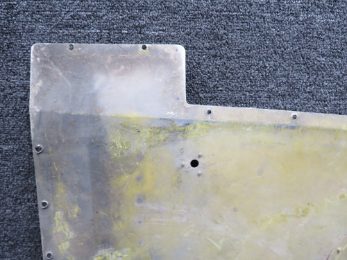 42211-001 Piper PA-31-310 Bottom Access Plate Wing Fillet RH with Service Door