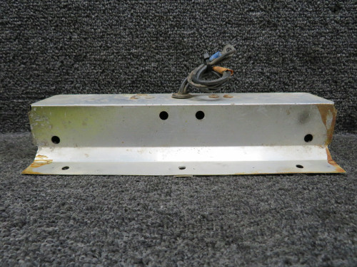0700623-14 Cessna 182E Panel Light House Assembly 12 Volts (Corrosion)
