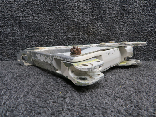 67025-011 Piper PA32R-300T Main Gear Truss Assembly with Hooks RH