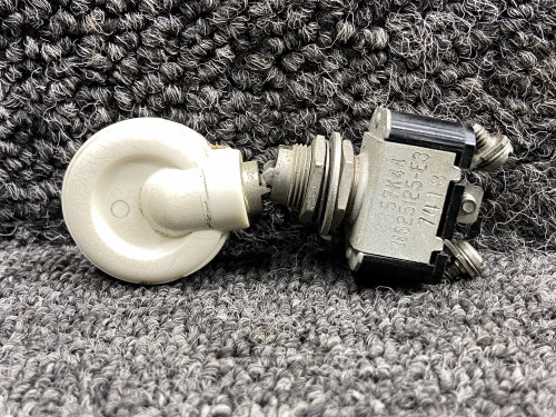 8857K44 (Alt: MS25125-E3) Cutler Hammer Landing Gear Toggle Switch