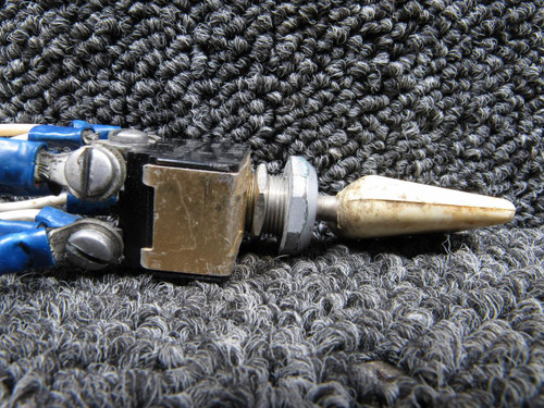 Cessna Aircraft Parts 312TS1217-70 Cessna C-210G Momentary Flap Switch 