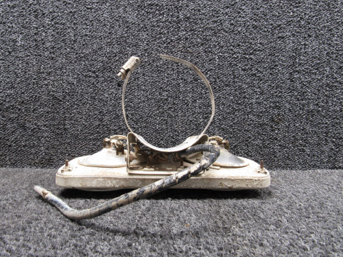 43048-000 Piper PA-31T Landing Light Assembly with Bracket