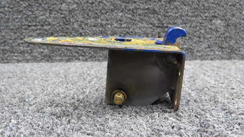 Cessna Aircraft Parts 1511409-9 Cessna 337G Upper Cabin Door Aft Latch Bracket Assembly 