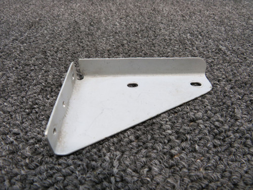 0516030-1 Cessna 172S Bracket Fuel Strainer LH