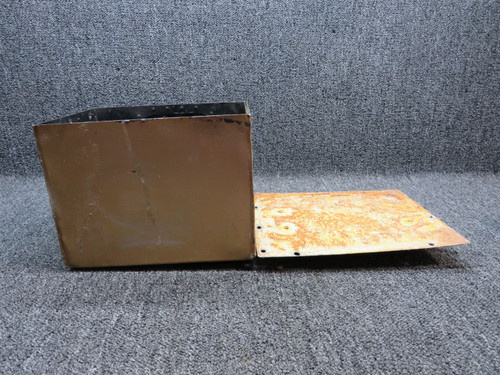 95-410006-19 / 96-364068-601 Beech 95-C55 Battery Box Assembly W/ Lid