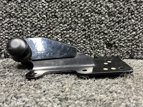 20383-002 Cirrus SR22T Cabin Door Gas Strut Attach Bracket RH (No Joint Knob)