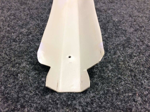 0500210-192 Cessna 172S Center Post Cover