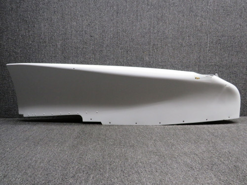 1221111-202 Cessna P210N Wing Tip Assembly RH (White)