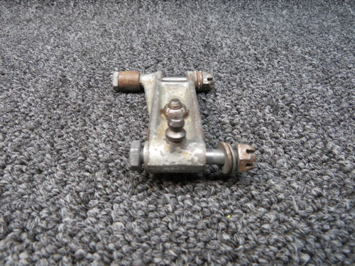 35-825037 Beechcraft 35 Link Assy Side