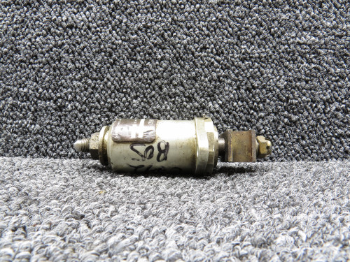 4953503-9 Dee Howard Master Cylinder