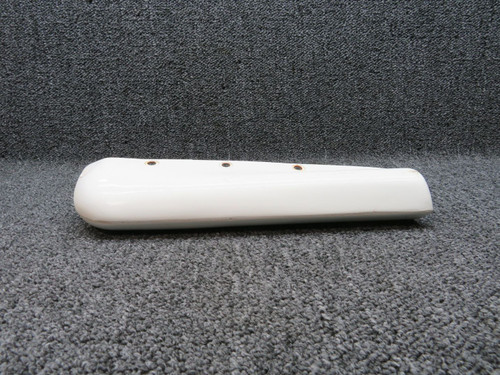 63541-000 Piper PA28-140 / 180 Rudder Tip Assembly (White)