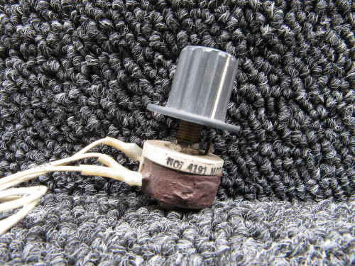 4191 Ohmite Model E Rheostat Assembly with Knob (10,000 Ohms, .035 Amps)