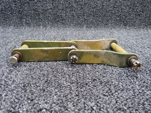 0862101-10, 0862101-6 Cessna 421B Flap Scissor Link LH (Inboard Wing, Outbd)