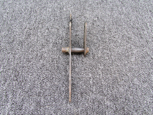 62771-002 Piper PA28-140 Aileron Bellcrank Assembly RH