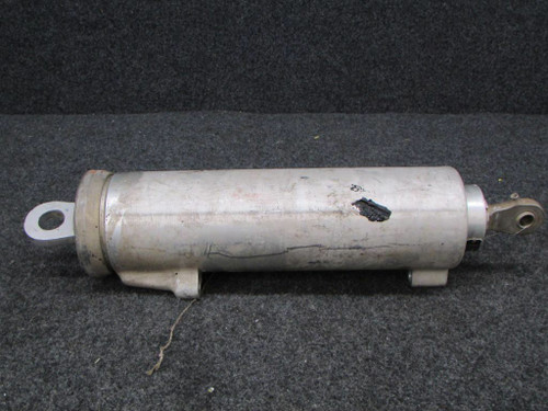 8-00933-7 (Use: 10951-21) O & M Machine CO Pneumatic Cylinder 1500 PSI (SA) BAS Part Sales | Airplane Parts