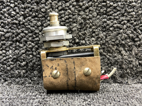 487-820 (Alt: 8AS28) Piper PA24-250 Landing Gear Switch Assembly