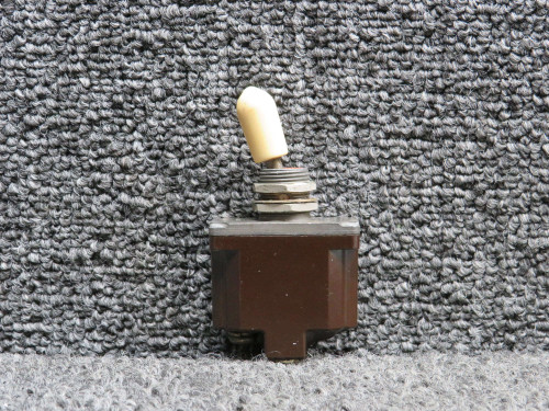 MS24524-22 (Alt: 8501K9) Piper PA24-250 Micro Toggle Switch Assembly
